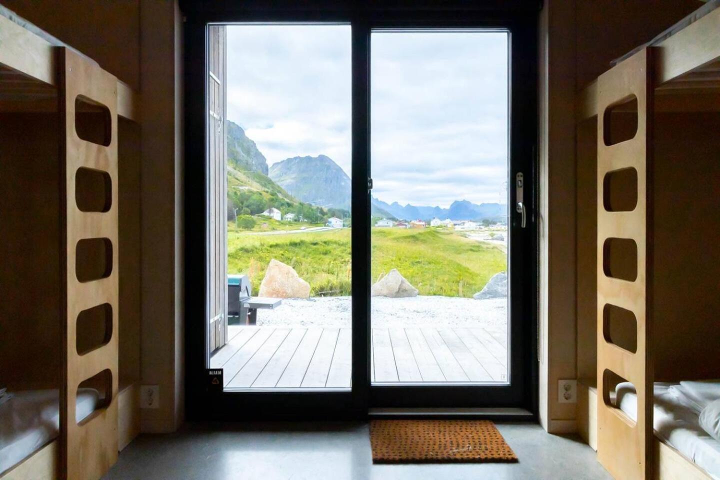 Exclusive Beach House Ramberg - Your Private Oasis 외부 사진