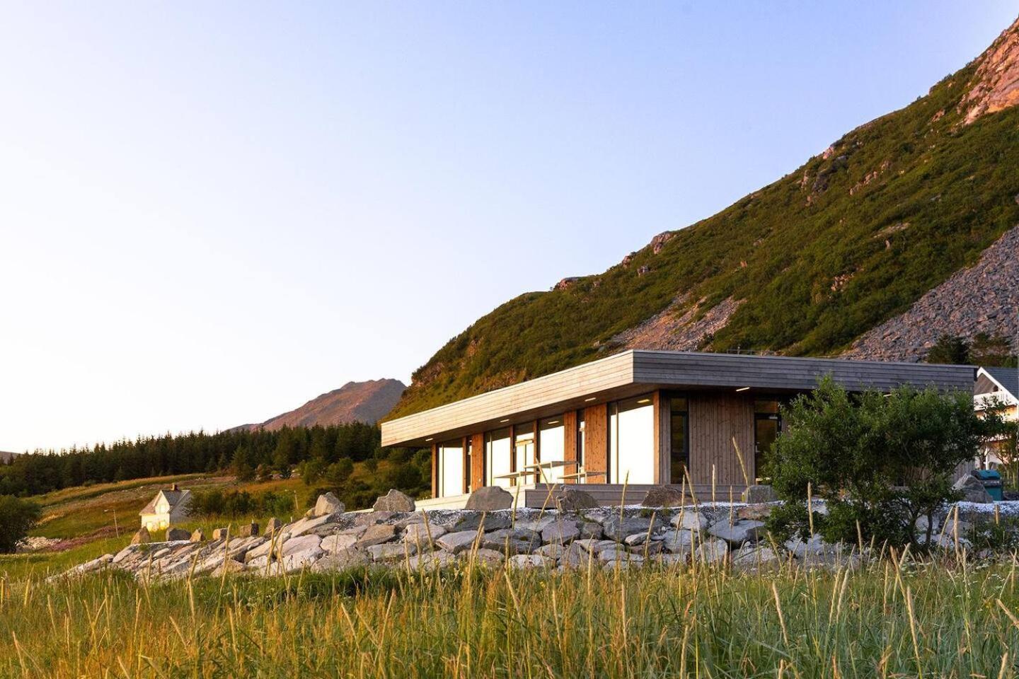Exclusive Beach House Ramberg - Your Private Oasis 외부 사진