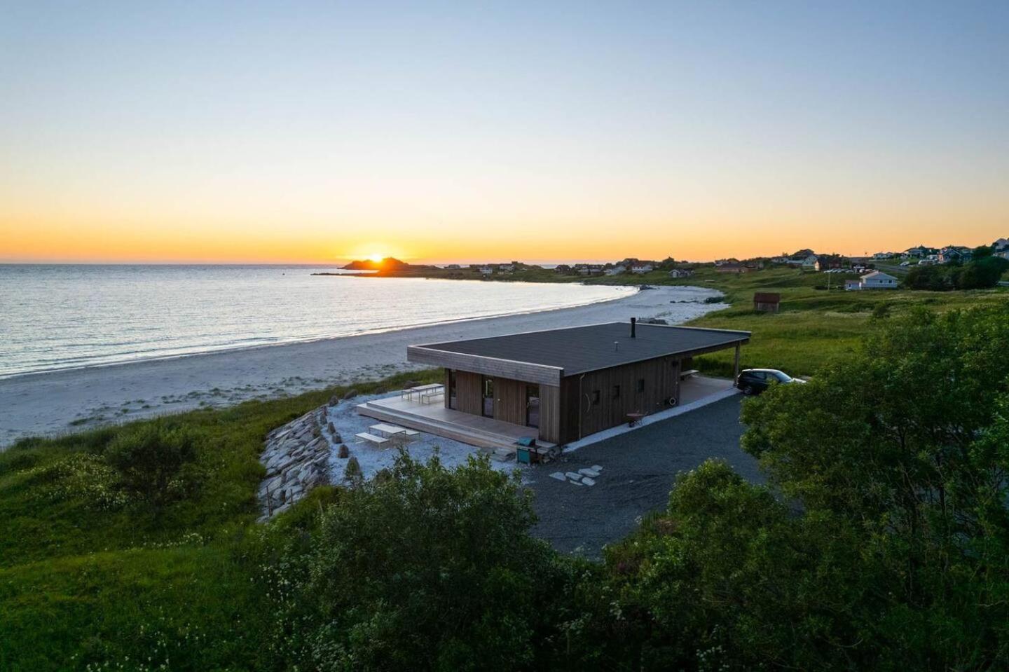 Exclusive Beach House Ramberg - Your Private Oasis 외부 사진