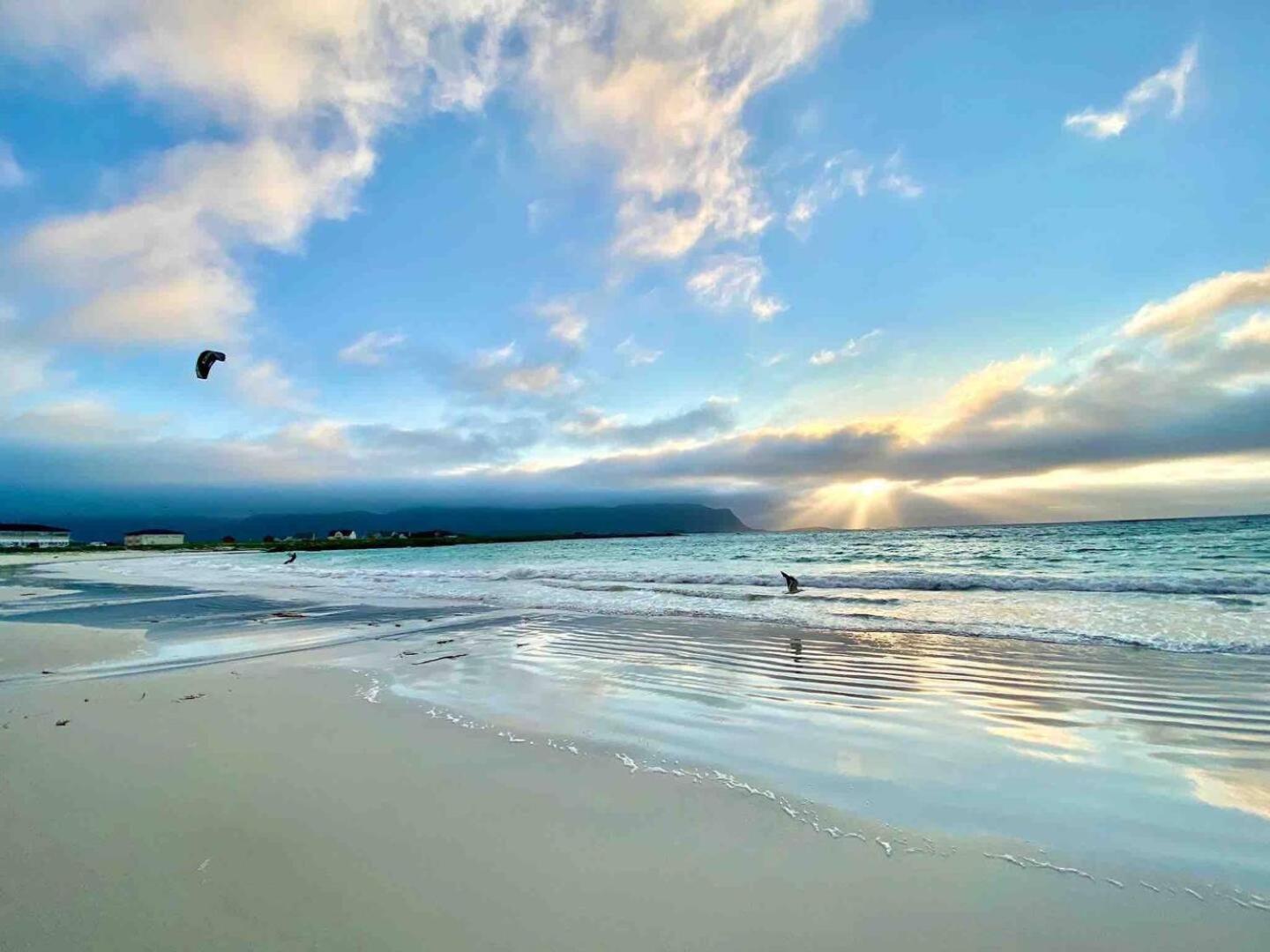 Exclusive Beach House Ramberg - Your Private Oasis 외부 사진