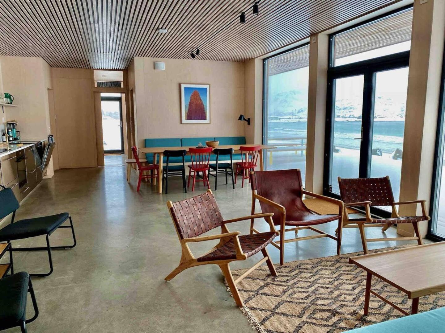 Exclusive Beach House Ramberg - Your Private Oasis 외부 사진
