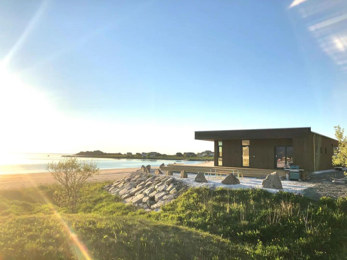 Exclusive Beach House Ramberg - Your Private Oasis 외부 사진