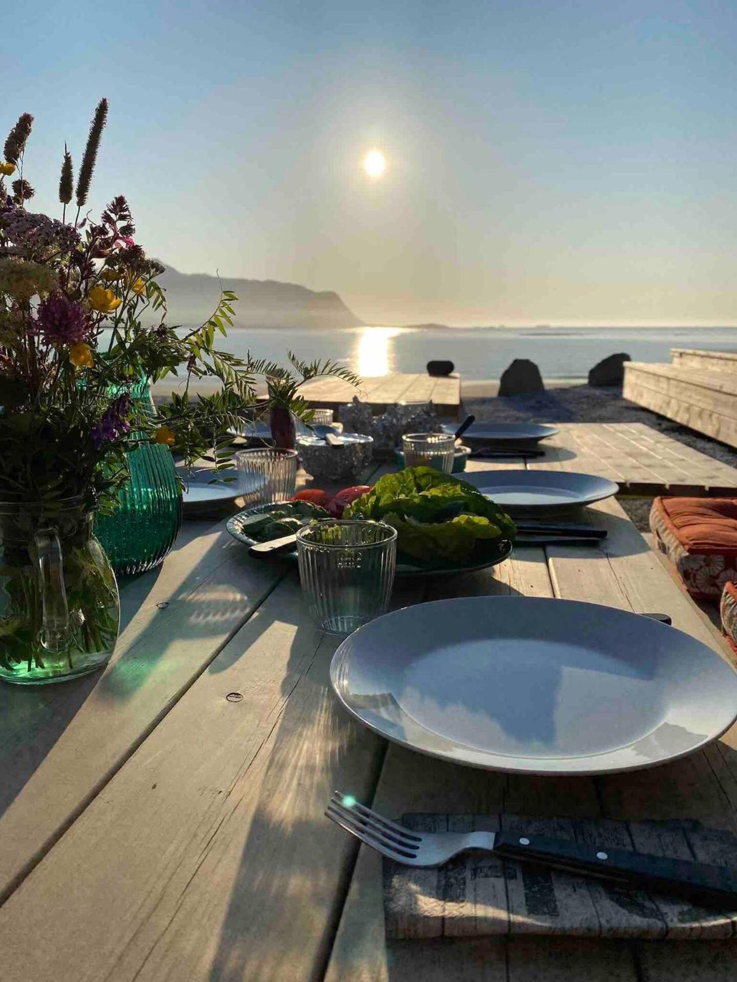 Exclusive Beach House Ramberg - Your Private Oasis 외부 사진