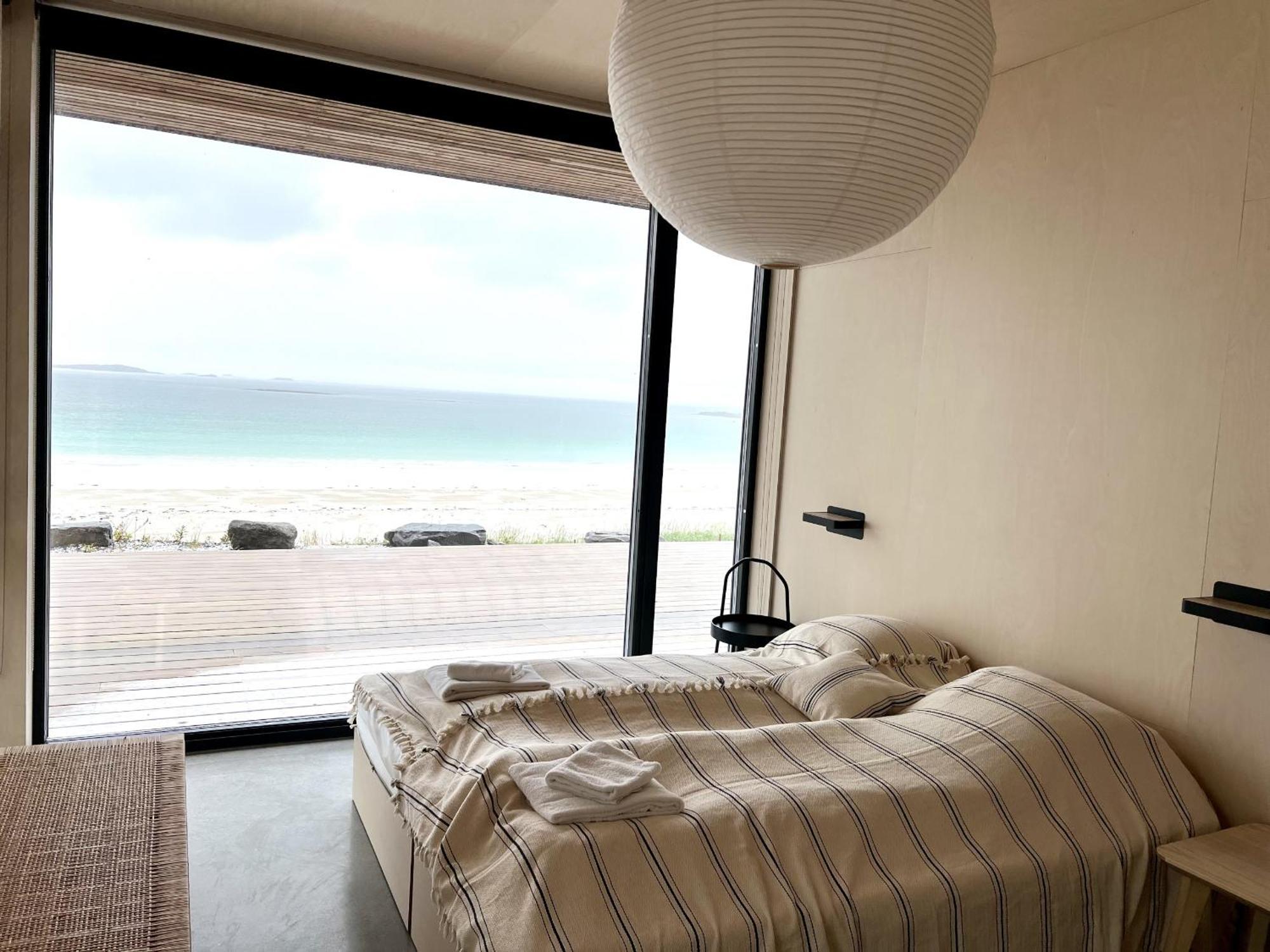 Exclusive Beach House Ramberg - Your Private Oasis 외부 사진