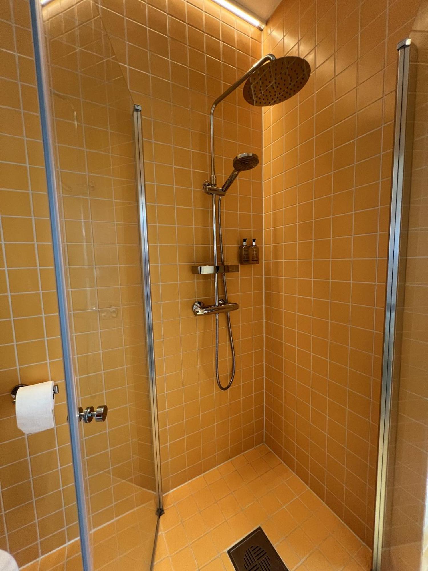 Exclusive Beach House Ramberg - Your Private Oasis 외부 사진